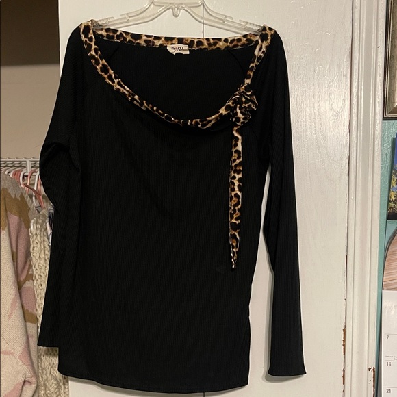 BiBi Elegant Black Top with Leopard Trim - Picture 1 of 4